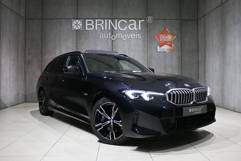Preto Usado 2022 BMW 330 Coupé | € 34.890 - Imagem 1/4