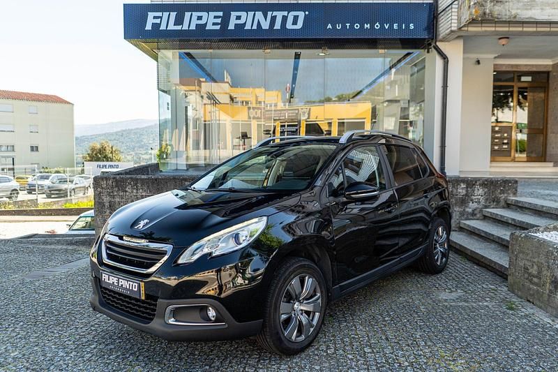 Preto Usado 2014 Peugeot 2008 Style SUV | € 9.990 (Preço justo) - Imagem 1/4