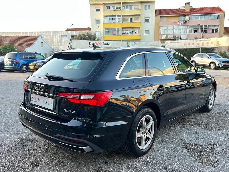 Usado Audi A4 163 HP (119 kW) 2020 Preto Carrinha