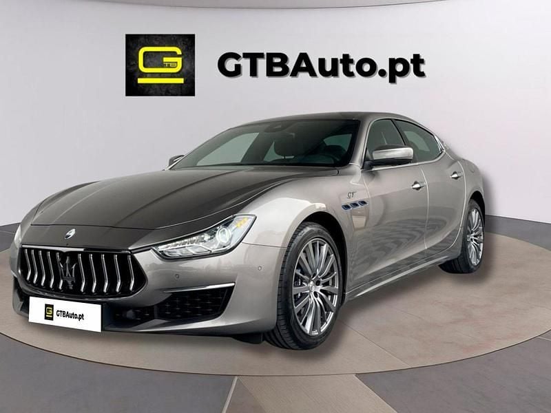 Cinza Usado 2022 Maserati Ghibli GT Coupé | € 44.999 - Imagem 1/4