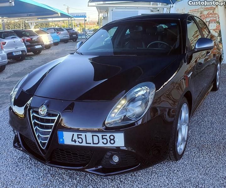 Preto Usado 2010 Alfa Romeo Giulietta Citadino | € 8.650 (Caro) - Imagem 1/1