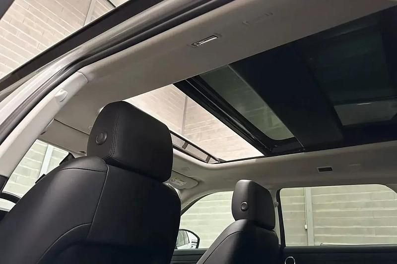 Usado Land Rover Range Rover evoque R-Dynamic 309 HP (227 kW) 2021 Cinza antracite SUV