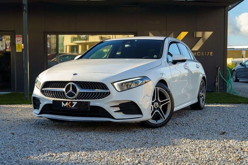 Branco Usado 2019 Mercedes A180 AMG line | € 23.990 (Preço justo) - Imagem 1/4