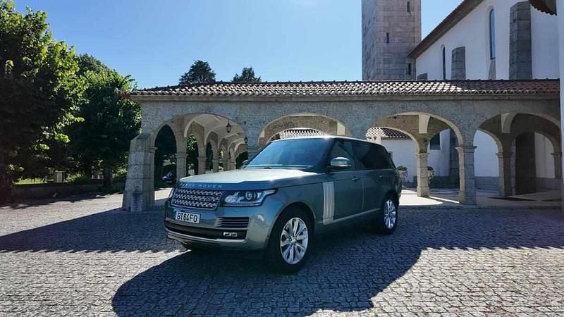Cinzento Usado 2015 Land Rover Range Rover SUV | € 39.990 (Preço justo) - Imagem 1/4
