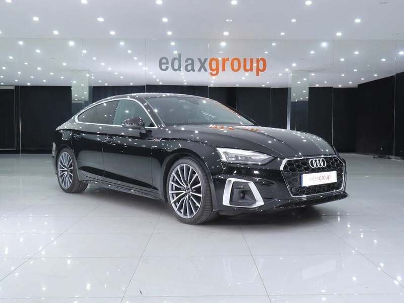 Preto Usado 2023 Audi A5 Sportback S-Line Sedan | € 50.990 - Imagem 1/4