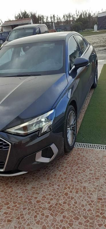 Usado Audi A3 150 HP (110 kW) 2021 Cinzento Sedan