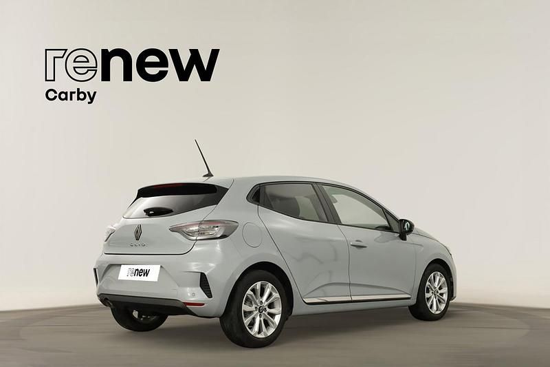 Usado Renault Clio V Evolution 91 HP (66 kW) 2024 Cinzento