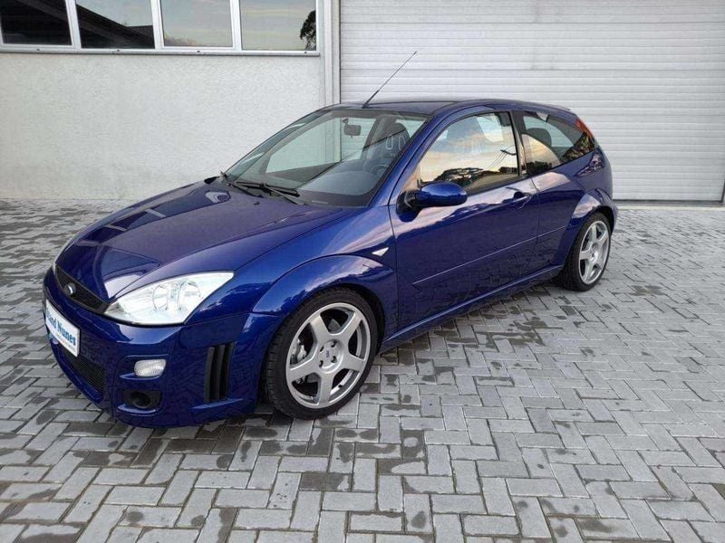 Azul Usado 2004 Ford Focus RS Citadino | € 36.500 - Imagem 1/4