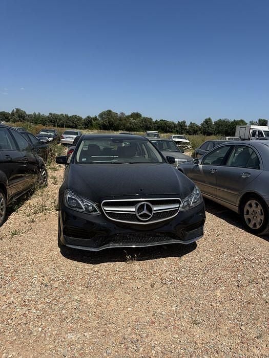 Usado 2012 Mercedes E220 Sedan | € 9.999 - Imagem 1/4