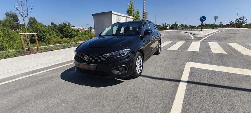 Usado 2019 Fiat Tipo Lounge Sedan | € 9.750 (Preço justo) - Imagem 1/4