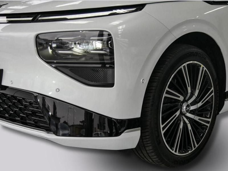 Branco Novo 2025 XPENG G9 AWD Performance SUV | € 87.499 - Imagem 1/3