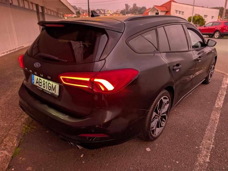 Usado Ford Focus 95 HP (69 kW) 2020 Preto Carrinha