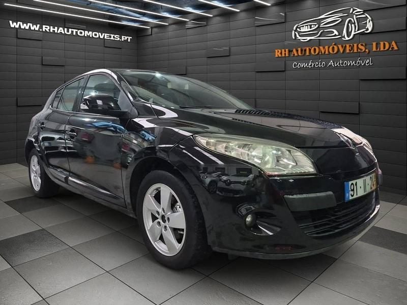 Usado Renault Mégane III 90 HP (66 kW) 2009 Preto