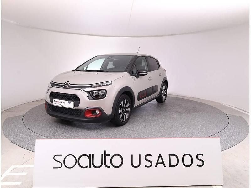 Cinzento claro Usado 2021 Citroën C3 PureTech Citadino | € 11.790 (Bom preço) - Imagem 1/4