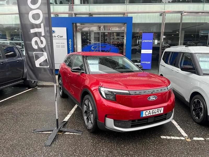 Usado Ford Explorer Premium 210 kW (286 HP) 2025 Vermelho SUV