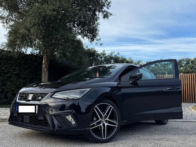 Preto Usado 2019 Seat Ibiza Citadino | € 13.000 (Preço justo) - Imagem 1/4