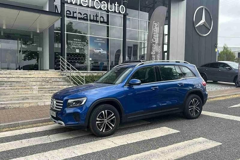 Azul Usado 2024 Mercedes GLB180 SUV | € 43.900 (Super Preço) - Imagem 1/4