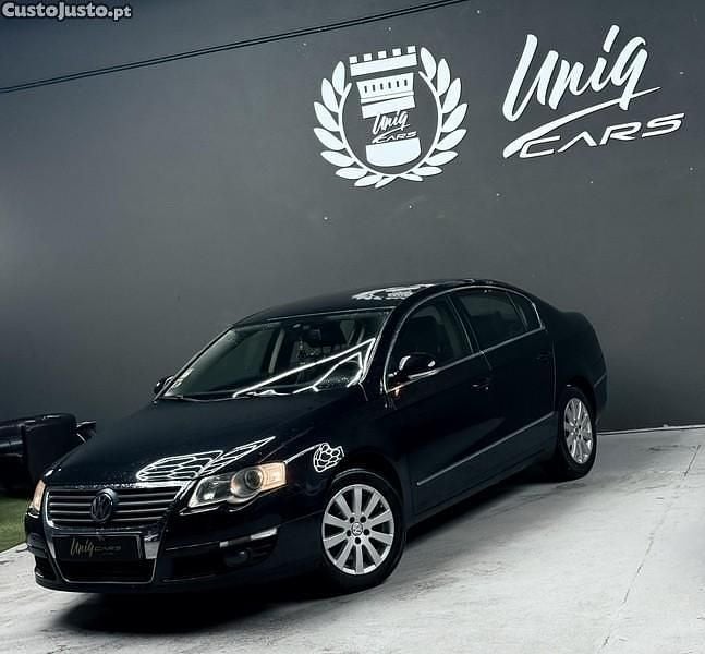 Usado VW Passat 140 HP (102 kW) 2007 Preto Sedan
