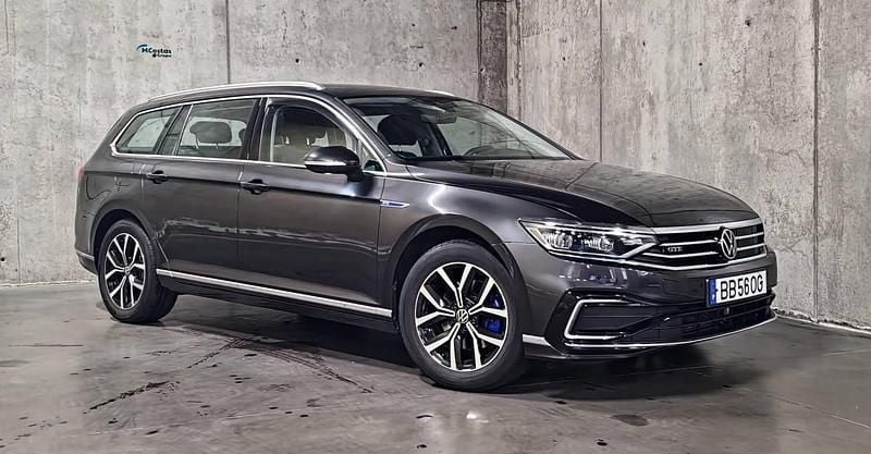 Usado VW Passat GTE 218 HP (160 kW) 2023 Cinzento Carrinha