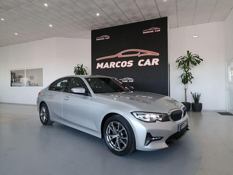 Cinza Usado 2019 BMW 320 Sedan | € 29.900 (Preço justo) - Imagem 1/4
