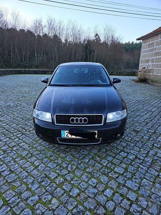 Usado 2001 Audi A4 Sedan | € 3.300 (Bom preço) - Imagem 1/4
