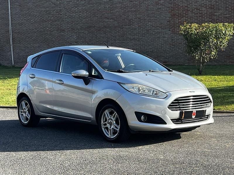 Usado 2015 Ford Fiesta ST-Line Citadino | € 5.950 (Super Preço) - Imagem 1/4