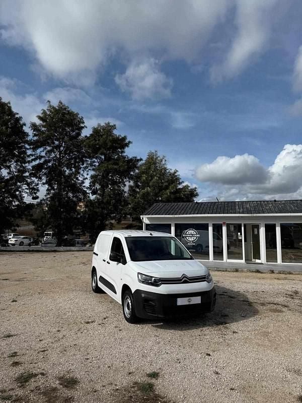 Branco Usado 2019 Citroën Berlingo Monovolume | € 9.900 (Bom preço) - Imagem 1/4