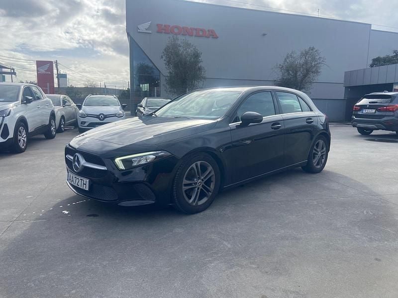 Usado Mercedes A160 Style 95 HP (69 kW) 2020 Preto Sedan