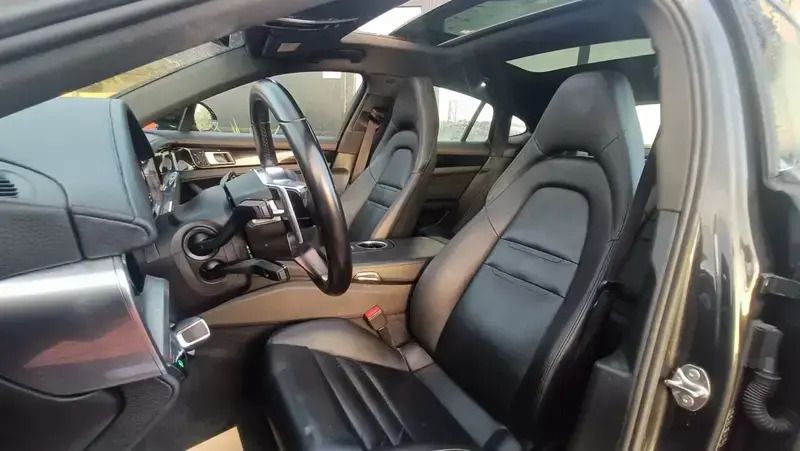 Usado Porsche Panamera 4 Executive 462 HP (339 kW) 2018 Cinza escuro Sedan