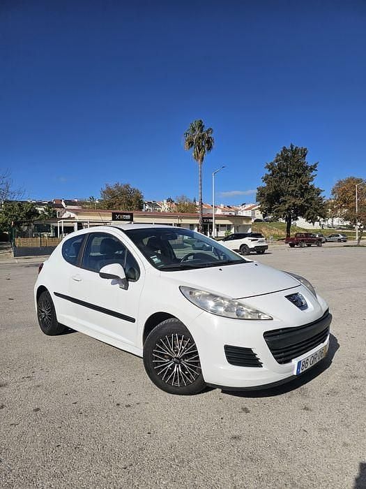 Usado 2011 Peugeot 207 | € 4.500 (Bom preço) - Imagem 1/4