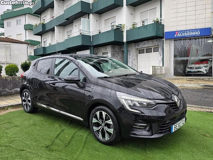 Preto Usado 2023 Renault Clio V Evolution Citadino | € 18.950 (Preço justo) - Imagem 1/1