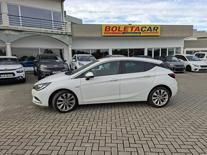Branco Usado 2016 Opel Astra Dynamic Citadino | € 11.000 (Bom preço) - Imagem 1/4