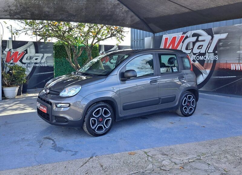 Cinza Usado 2022 Fiat Panda City Life Citadino | € 11.950 (Preço elevado) - Imagem 1/4