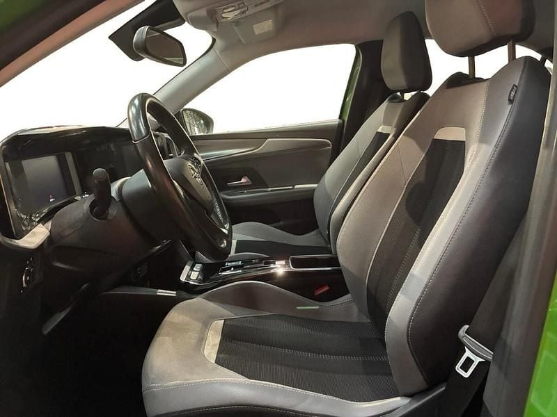 Usado Opel Mokka-e Elegance 100 kW (136 HP) 2023 Verde SUV