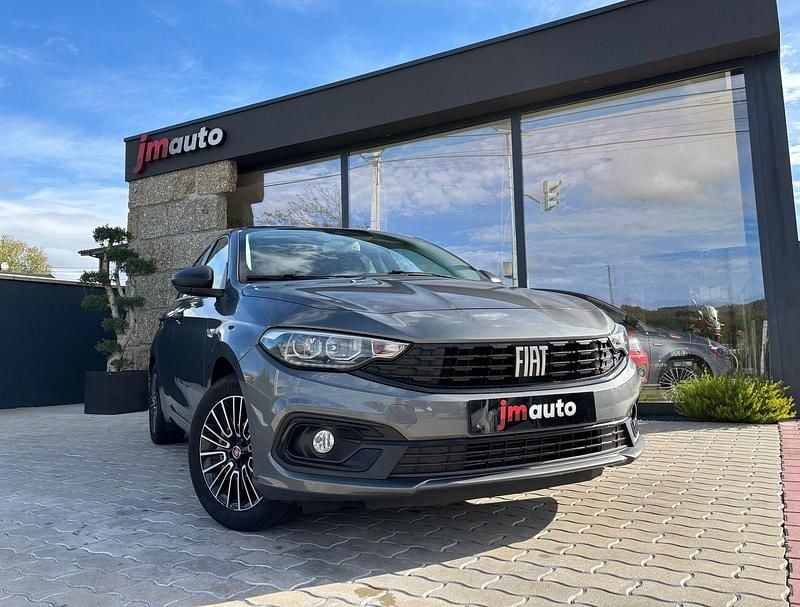 Cinza Usado 2022 Fiat Tipo Life Sedan | € 17.500 (Preço elevado) - Imagem 1/4