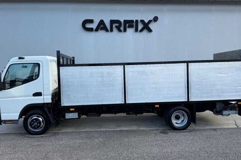 Branco Usado 2017 Mitsubishi Canter | € 34.999 - Imagem 1/4