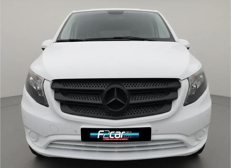 Usado Mercedes Vito 163 HP (119 kW) 2020 Branco Van