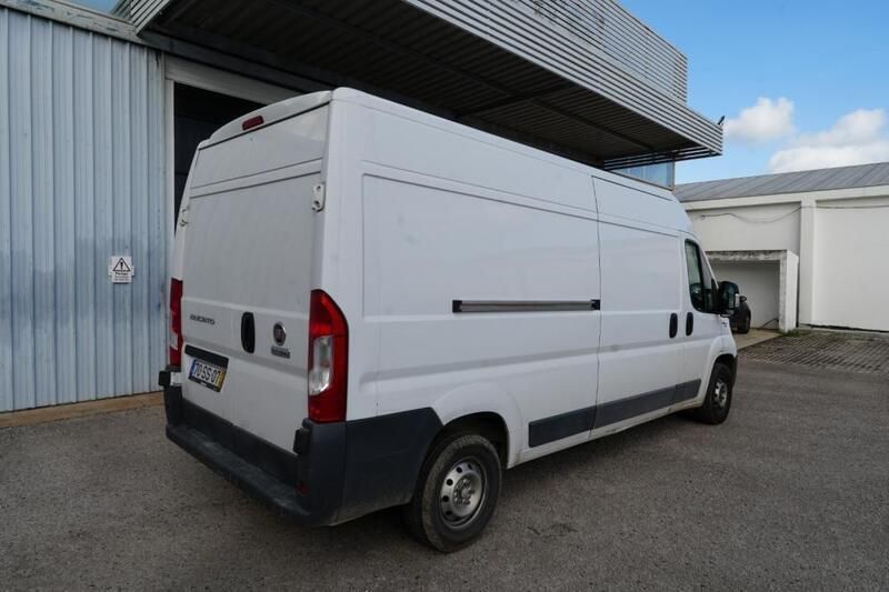 Usado Fiat Ducato 131 HP (96 kW) 2017 Branco Van