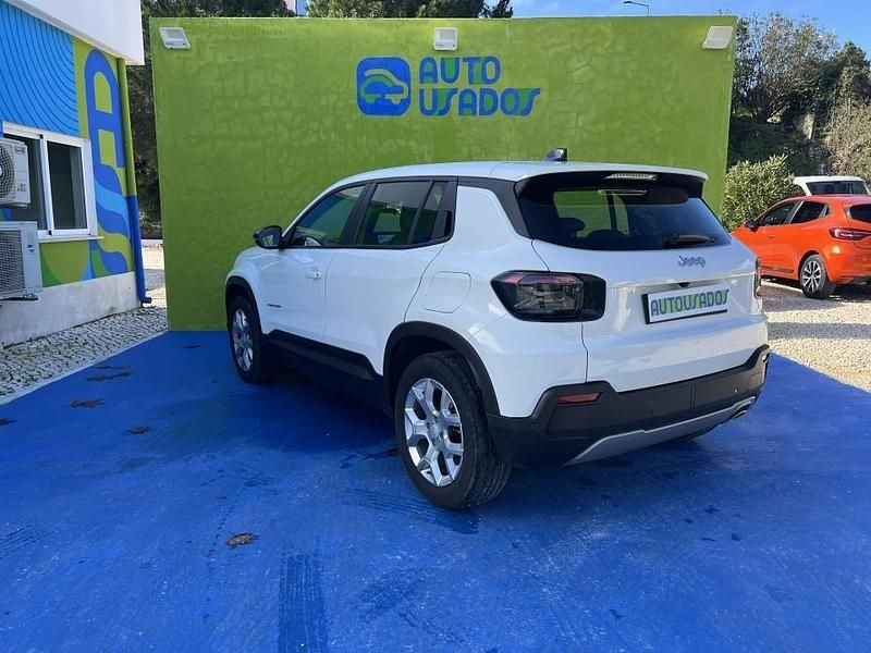 Usado Jeep Avenger 100 HP (73 kW) 2024 Branco SUV