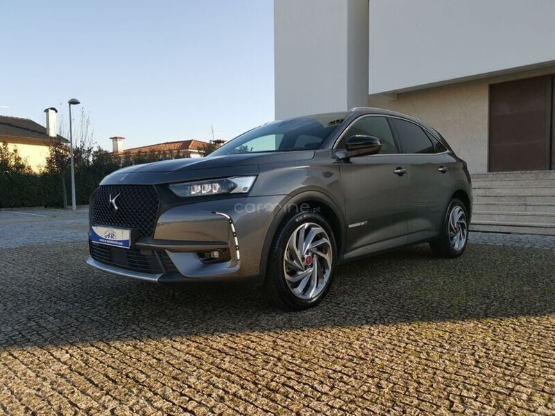 Cinza Usado 2019 DS Automobiles DS7 Crossback Performance SUV | € 24.990 (Preço justo) - Imagem 1/1