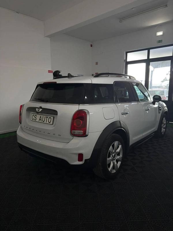 Usado Mini Countryman 116 HP (85 kW) 2018 Branco SUV