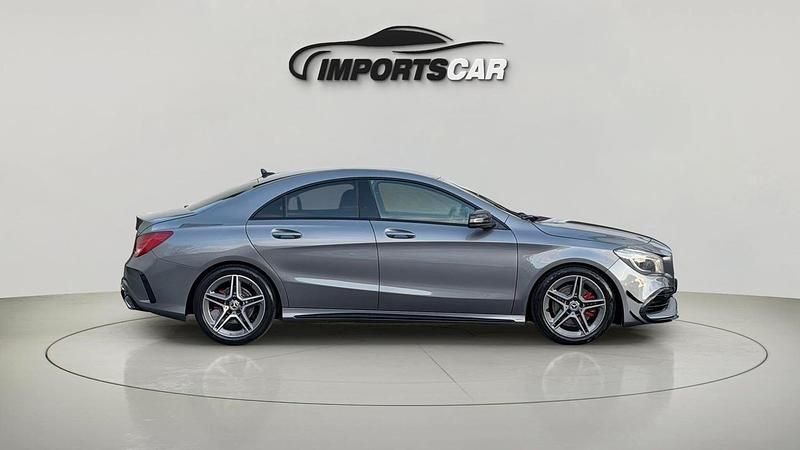 Usado Mercedes CLA220 AMG line 177 HP (130 kW) 2016 Cinza Sedan