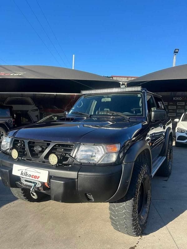 Azul Usado 1999 Nissan Patrol SUV | € 28.500 - Imagem 1/4