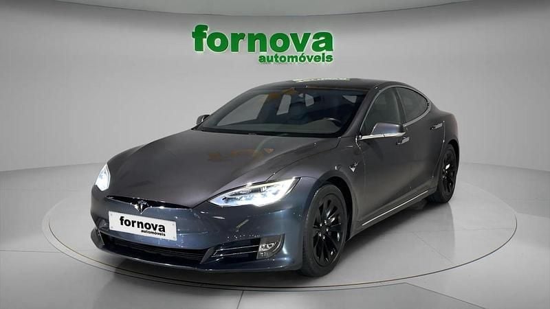 Usado Tesla Model S 244 kW (332 HP) 2018 Cinza Citadino