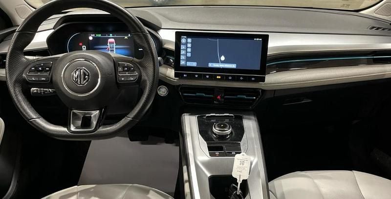 Usado MG MG5 EV Luxury 114 kW (156 HP) 2022 Cinza Carrinha