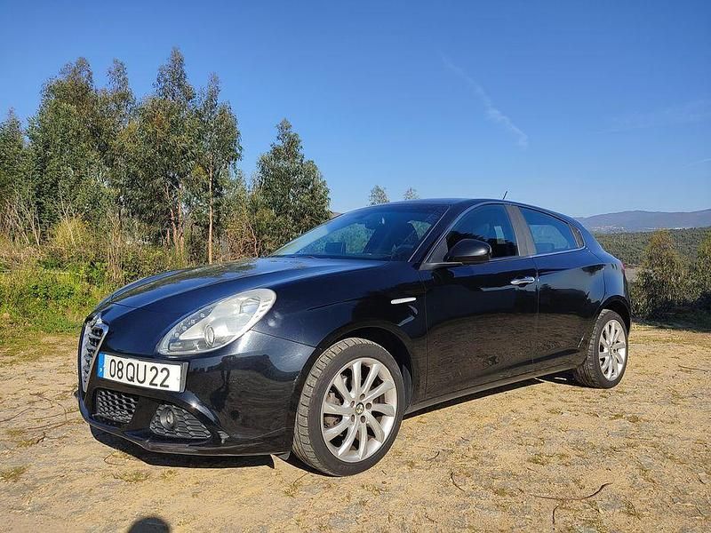 Usado 2015 Alfa Romeo Giulietta Citadino | € 6.400 - Imagem 1/4