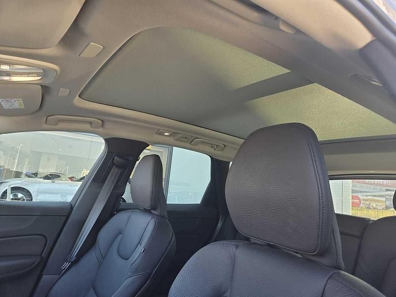 Usado Volvo XC60 349 HP (256 kW) 2024 Prateado SUV