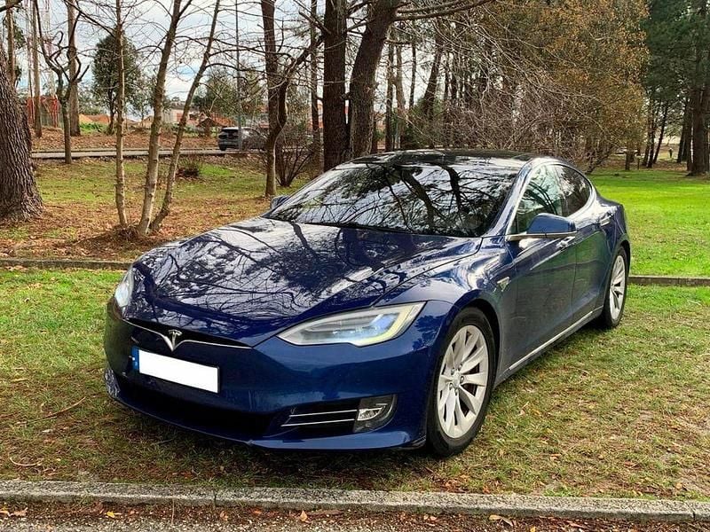 Usado 2016 Tesla Model S Citadino | € 25.000 (Preço justo) - Imagem 1/4