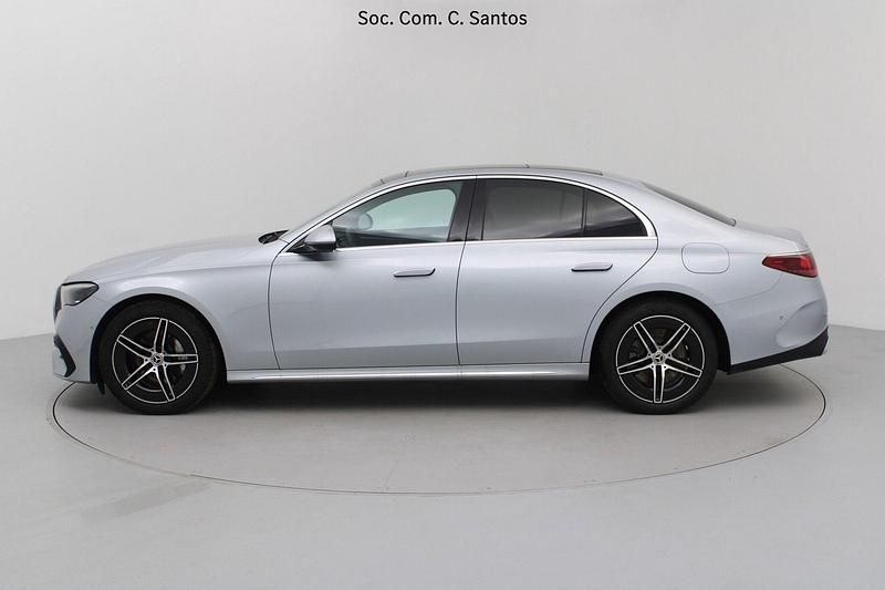 Usado Mercedes E300 AMG 150 HP (110 kW) 2024 Cinza Sedan