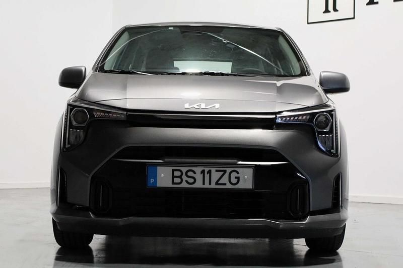 Usado Kia Picanto Urban 63 HP (46 kW) 2025 Cinza Citadino